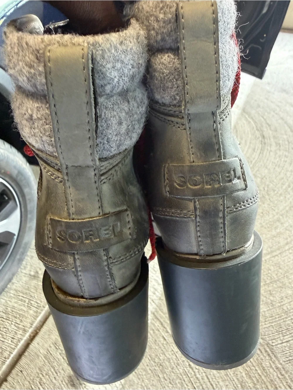 Sorel Women's Gray Winter Boots with Red Laces